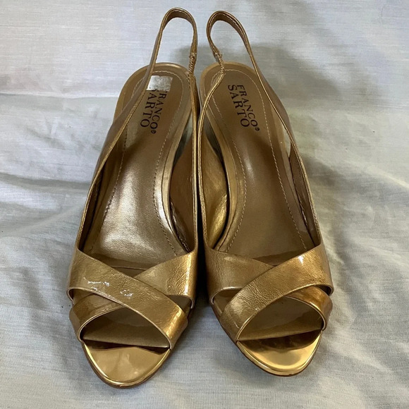 Franco Sarto size 10 metallic gold tone Wedge Slingback Sandals - Picture 3 of 16